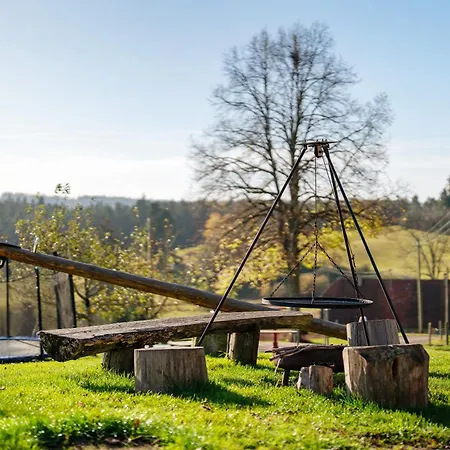 3 Fewos Mit Eventraum Hébergement de vacances *